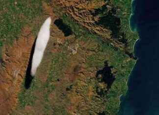 Bizarre ‘Pet Cloud’ Reappears Above Favorite Spot in New Zealand – View from Space news-29102024-142043