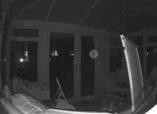 Yvette Fielding Reveals Spookiest Homes Caught on Ring Camera: Ghostly Sightings in Tech & Digital World news-04112024-162821