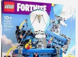 Fortnite LEGO Hands-On: Building the Iconic Battle Bus and More • iPhone in Canada Blog news-20112024-012244